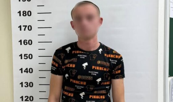 У пункті пропуску «Ужгород» затримали правопорушника, який намагався поза контролем пробратися у Словаччину