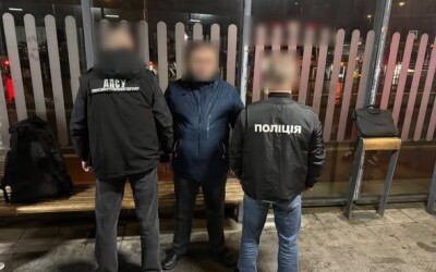 Дезертир намагався переправляти ухилянтів за кордон за тарифом $1500 і був викритий
