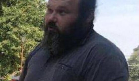 Батюшка УПЦ (МП) на Житомирщині роздавав вірянам кремлівські «агітки»