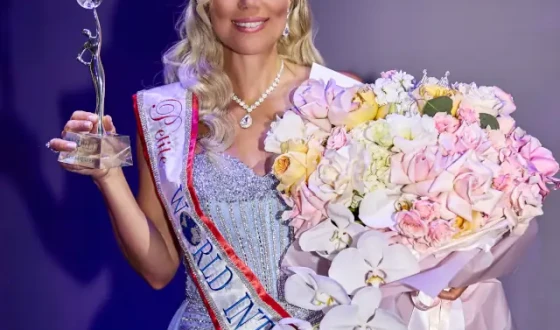 Українка здобула титул «Miss Petite World International»: розігрує свою корону заради допомоги дітям