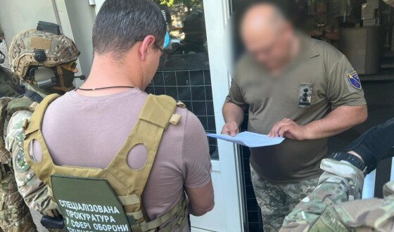 На Дніпропетровщині судитимуть колишнього обласного воєнкома: розбагатів за два роки на 350000 доларів