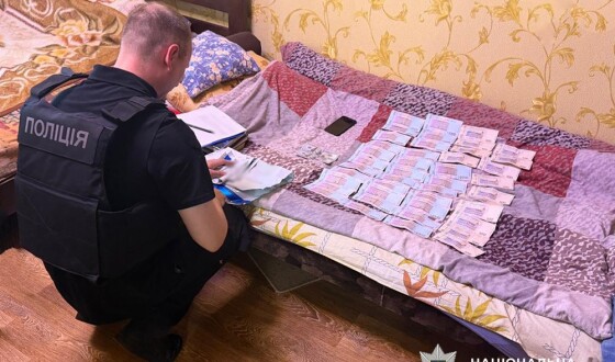 На Житомирщині поліцейські викрили посадовця Держпродспоживслужби в хабарництві