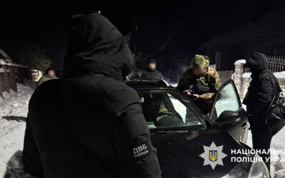 Нацполіція викрила чергову схему, як на Рівненщині допомагали призовникам тікати з частини