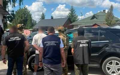 Чернівецький прикордонний загін затримав порушника, який хотів перетнути кордон за 5 тисяч доларів США