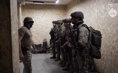 Штурмові полки Сухопутних військ отримали розпорядження головнокомандувача Збройних Сил України Михайла Драпатого про призупинення поповнення людьми