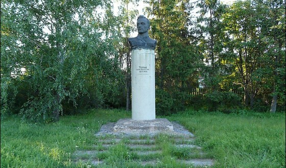 Пам’ятник  більшовика Чумака поїхав до музею тоталітаризму