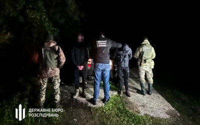 5 років за ґратами проведе правоохоронець із Закарпаття, який перевозив ухилянтів у власному авто