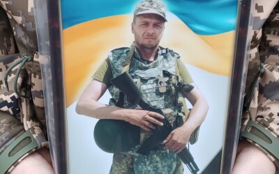 Сьогодні Сумська громада попрощалась з мужнім Захисником України Олександром Гетнаровичем