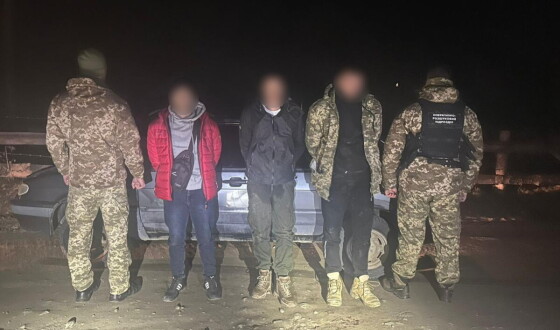 Не змогли доїхати до Румунії за 12 тисяч євро