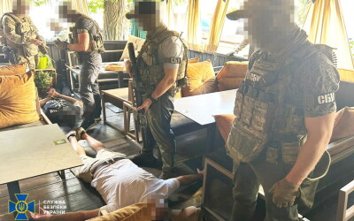СБУ та Нацполіція затримали «екссмотрящого» за Оленівською колонією та його спільників, які тероризували декілька регіонів України