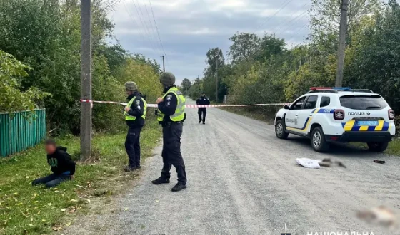 Поліцейські завершили розслідування жорстокого вбивства матері та дитини на Житомирщині