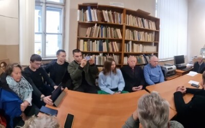 Круглий стіл «Національна концепція “Історії української літератури” Михайла Возняка»