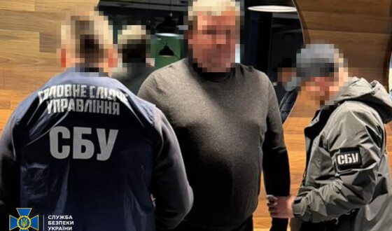 СБУ затримала керівника регіонального осередку відомої політсили, який займався незаконними оборудками на Харківщині