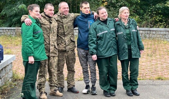 Відбувся черговий обмін військовополоненими. Додому повернулося шестеро українських захисників та захисниць