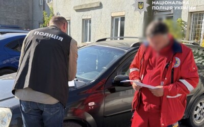 На Хмельниччині четверо медиків оформляли фіктивну інвалідність для виїзду за кордон