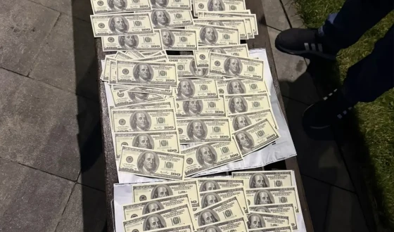 10 тисяч доларів за службу в тилу: у протиправній діяльності Нацполіція викрила колишнього правоохоронця