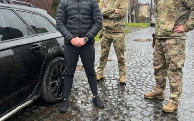 На Закарпатті правоохоронці викрили угруповання, яке переправляло осіб через кордон