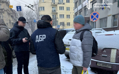 Адвокат виманював гроші у родин загиблих та зниклих безвісти військовослужбовців