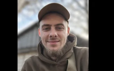 Сьогодні, 30 травня, Львівщина прощається з Героями Артуром Томасівим, Михайлом Шпорлюком і Віктором Голубєвим