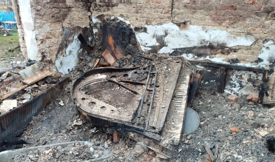 З-під завалів Меморіального музею Романа Шухевича вдалося дістати фортепіано, на якому грав генерал-хорунжий УПА (фото)