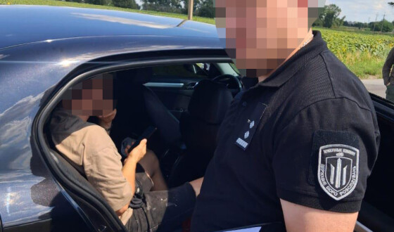 Військовослужбовець за гроші намагався вивести мобілізованого з навчального центру