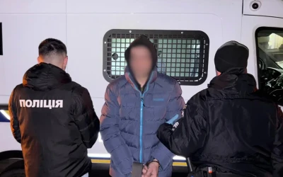 Поліцейські викрили канал постачання наркотиків до колонії