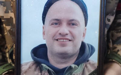Сьогодні сумська громада попрощалась із Героєм Максимом Сисоєвим