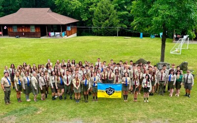 Виховно-вишкільний табір СУМ на оселі “Карпати” в Елленвіллі