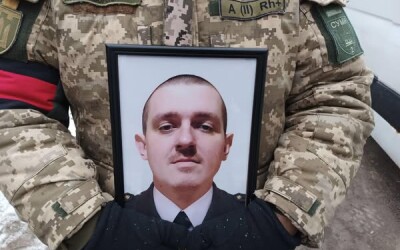 Сьогодні сумська громада попрощалась із Захисником Віталієм Гусаком