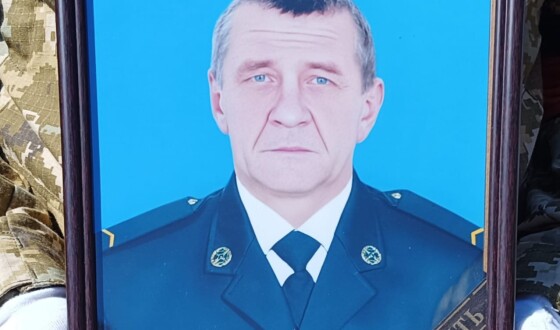 Сьогодні Сумська громада попрощалася із захисником України Сергієм Зиковим