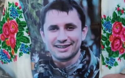 Вчора Сумська громада попрощалась з мужнім Захисником України Віталієм Кудельніковим