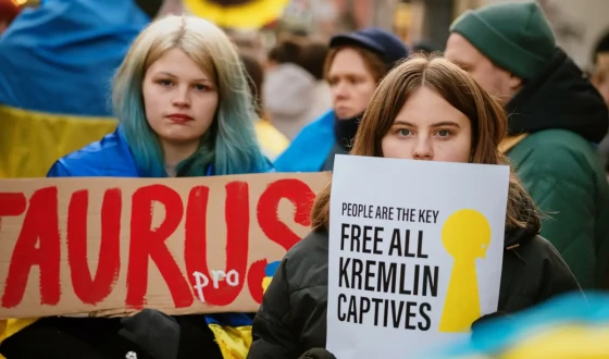 “Люди – ключові”, – понад 60 міст з усіх куточків світу вимагають звільнити поневолених в Росії