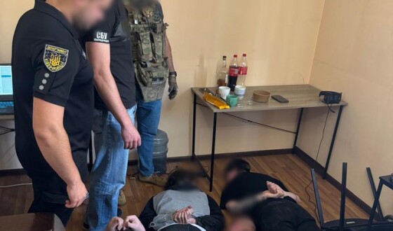 Перша в Україні підозра за створення шахрайського кол-центру: поліція Львівщини затримала організаторів