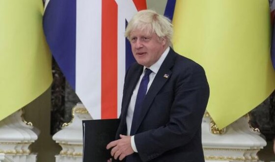 Борис Джонсон каже, що Путін погрожував йому ракетним ударом
