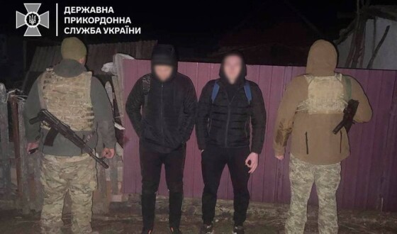 Двоє «туристів» намагалися прокрастися до Молдови за $6400
