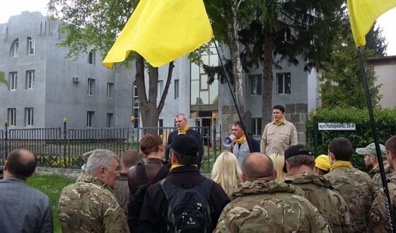 Рівненський господарський суд справді віддасть українську частину труби Росії?