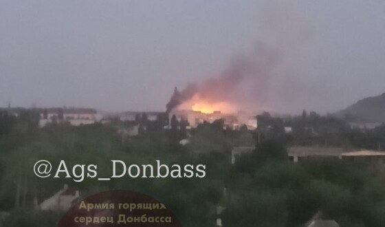 Відео: загорівся Машзавод в Горлівці