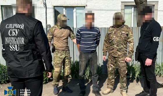 СБУ затримала колаборанта, який за допомогу рашистам отримав «дозвіл» грабувати будинки на окупованій Луганщині