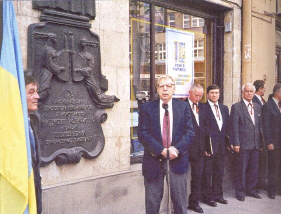 Олег Романів &#8211; учений у галузі механіки матеріалів, генеральний секретар Світової ради НТШ (20 років тому)