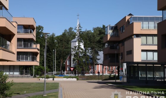Українські та латвійські поліцейські затримали учасників організованої злочинної групи, які викрали та вбили мешканку Латвії заради її нерухомості