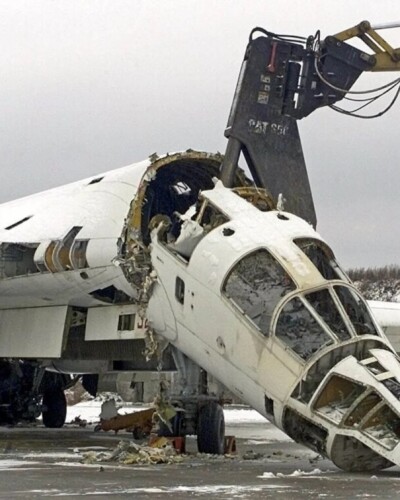 Ціна політичної наївности: злочинне самороззброєння (20 років тому)