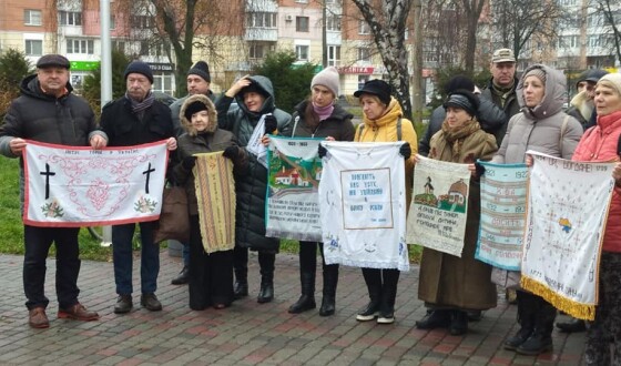 Полтавці вшанували пам&#8217;ять жертв кремлівського голодомору-геноциду