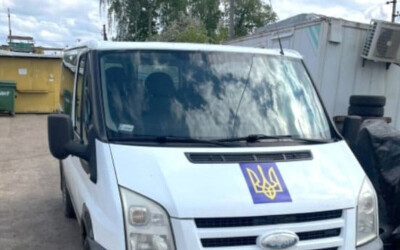 На Житомирщині викрили  керівника благодійного фонду, який торгував автомобілями, ввезеними для ЗСУ