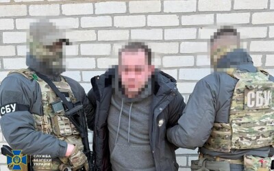 СБУ затримала працівника Укрзалізниці, який «зливав» локації техніки Сил оборони у Словʼянську