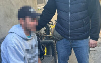 СБУ та Нацполіція викрили ще 2-х колаборантів, які допомагали рашистам під час окупації Херсона