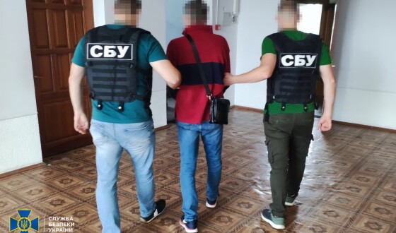 СБУ викрила російського інформатора, який збирав розвіддані про українські війська та критичну інфраструктуру на кордоні з рф