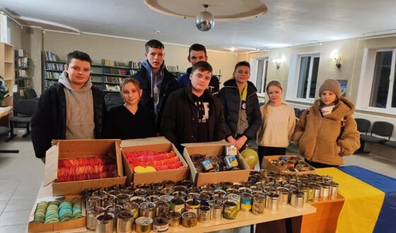 Діти зі Стрийщини та Яворівщини передали на фронт понад 1,5 тисячі окопних свічок