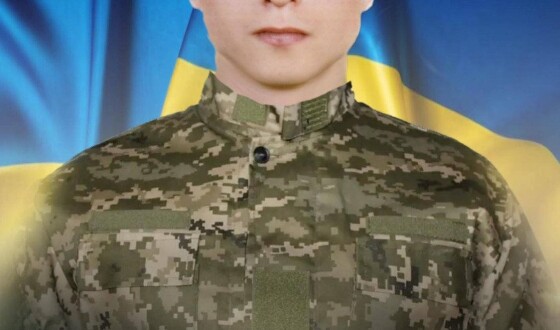 Вчора, 12 березня, на Рівненщині попрощалися із полеглими Героями Олексієм Криницьким, В’ячеславом Щиглевським та Іваном Качаном, Євгенієм Костренком, Сергієм Савчуком та Ігорем Столярчуком