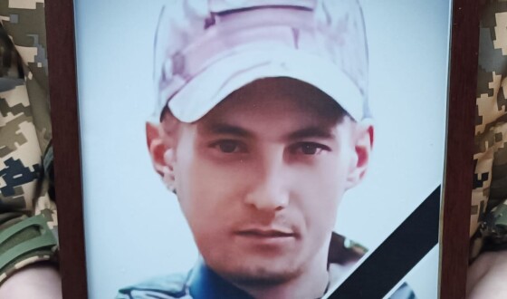 Сьогодні сумська громада попрощалася з двома захисниками України