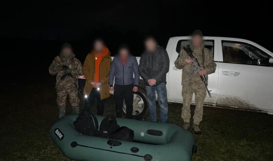 Група українських чоловіків у різдвяну ніч намагалася здолати Тису